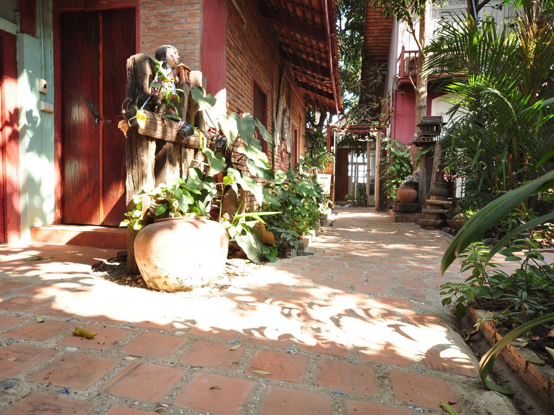 Ayutthaya Bouchic Hostel Kültér fotó