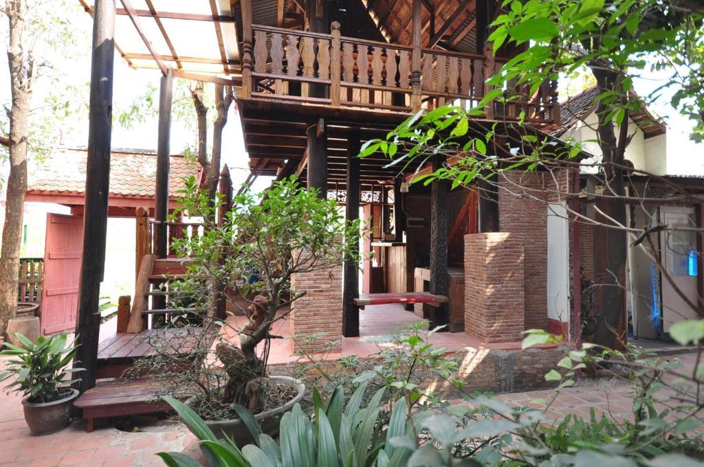 Ayutthaya Bouchic Hostel Kültér fotó